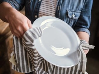 Фарфор Kahla: особливості порцелянового посуду з Німеччини, вибір чайних сервізів