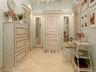 Вітальня в стилі кантрі (40 фото): особливості дизайну коридорів маленьких і великих розмірів, вибір меблів для інтер’єру