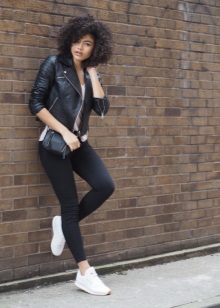 Жіночі білі кросівки Reebok (40 фото): шкіряні оригінальні моделі Classic