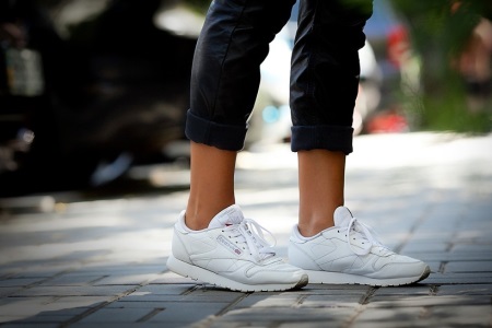 Жіночі білі кросівки Reebok (40 фото): шкіряні оригінальні моделі Classic
